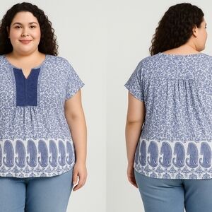 Como Vintage Blue Floral Paisley Top – Size XLThis lightweight Como Vintage b